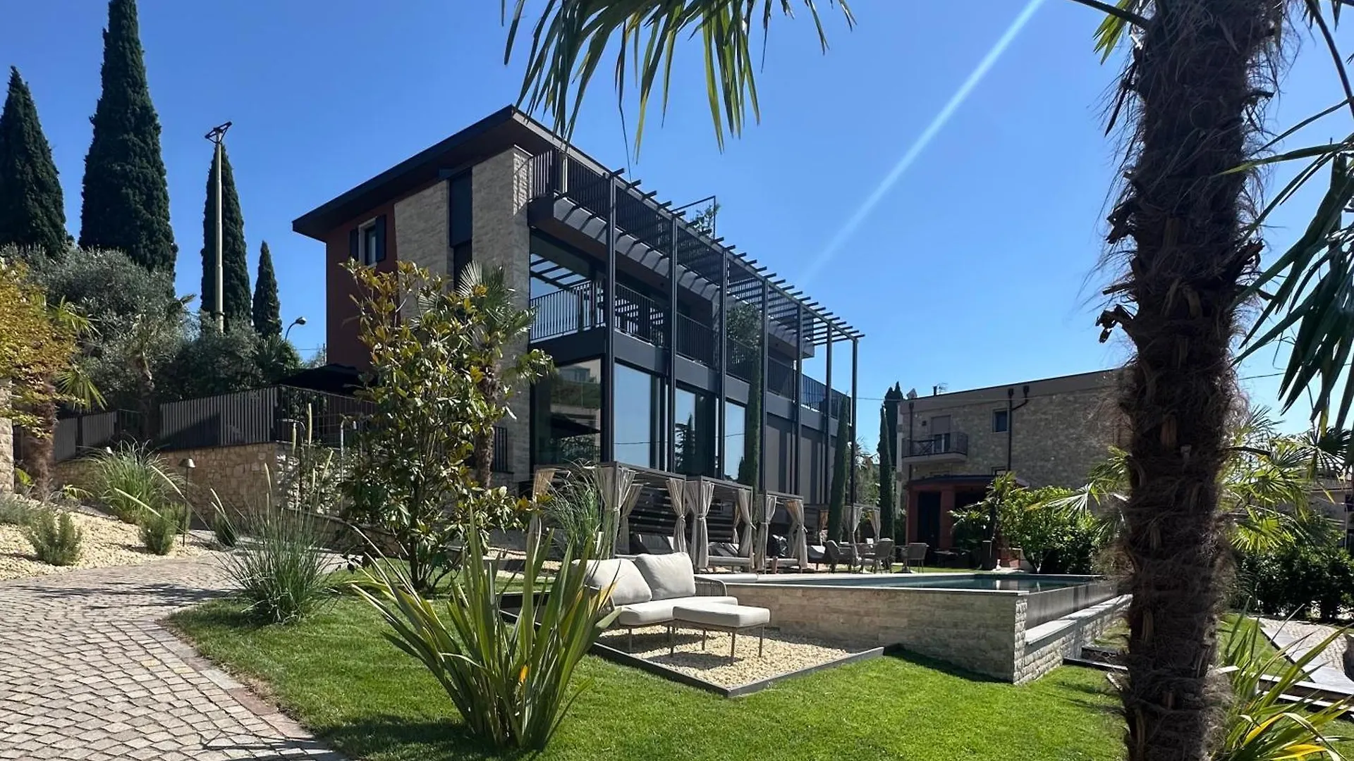 New Opening!! Luxury Apartments La Baia トッリ・デル・ベーナコ イタリア